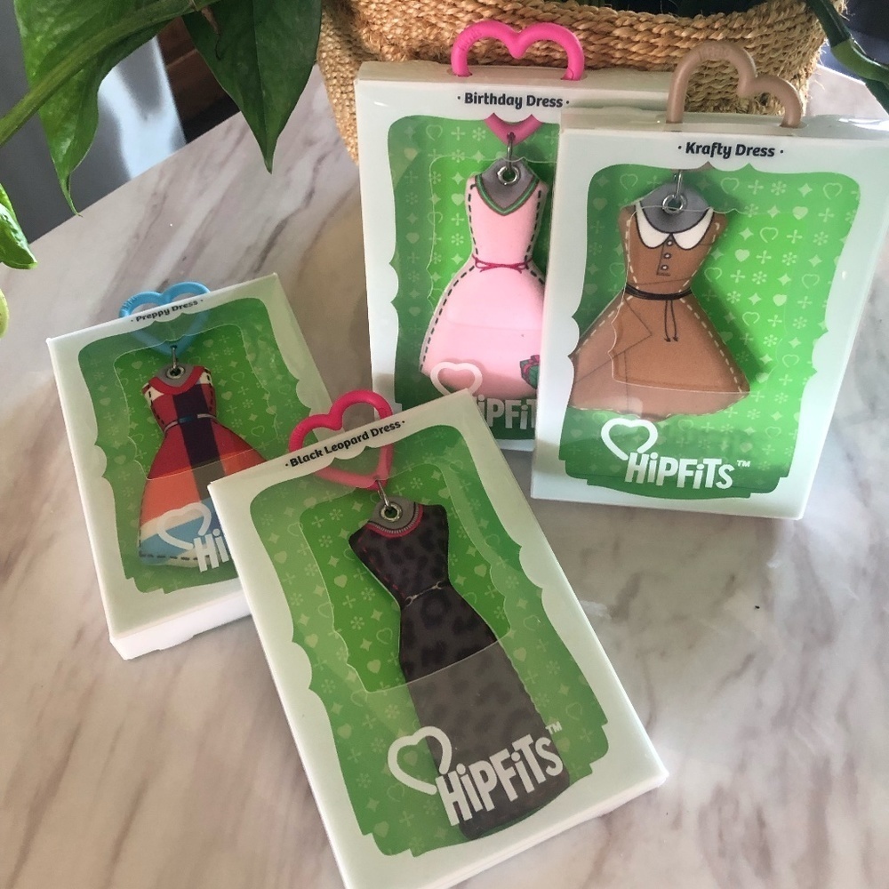 ADORABLE HIPFITS DRESS KEYCHAIN ACCESSORY/BACKPACK CLIP SET OF 4 NEW